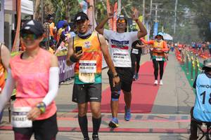 BIB: 42186, 41228
                            <button type="button" onclick="openModal(8242083)" class="btn btn-primary btn-sm float-right btn-popup" data-toggle="modal" data-target=".modal-high-quality">
                        <i class="fas fa-shopping-cart"></i> Add to Cart
                    </button>
                                            <button type="button" onclick="isThisMe(8242083, true)" class="btn btn-success btn-sm float-right btn-popup btn-isme hidden" data-toggle="tooltip" data-placement="bottom" title="นี่คือรูปของคุณใช่ไหม คลิกที่นี่เพื่อเอาเข้าอัลบั้ม">
                        <i class="fas fa-plus"></i> Add to album
                    </button>
                    <button type="button" onclick="isThisMe(8242083, false)" class="btn btn-warning btn-sm float-right btn-popup btn-isnotme hidden">
                        <i class="fas fa-ban"></i> Remove from album
                    </button>